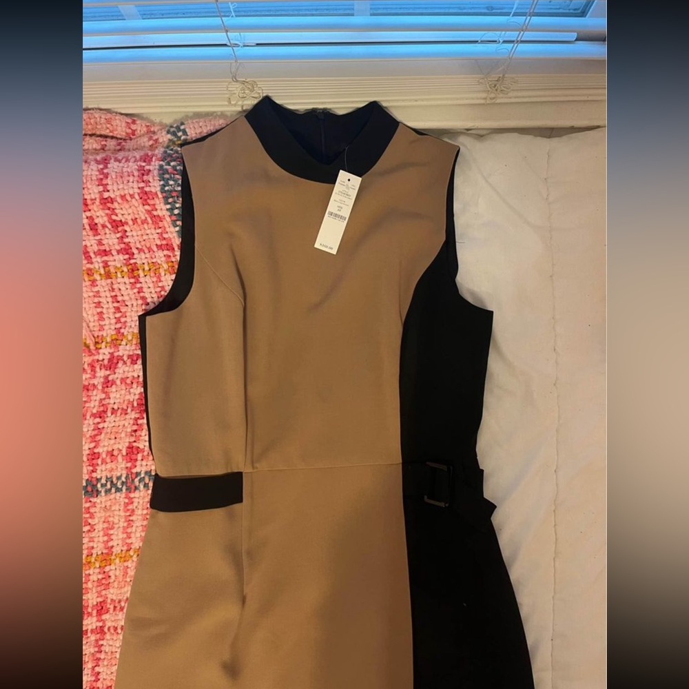 $160 NWT White House Black Market Dress